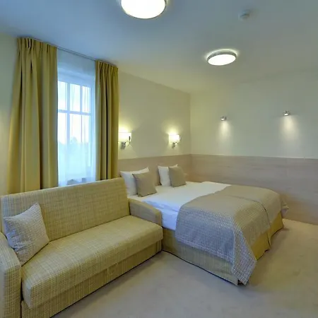 Odkrywców Hotel 3*