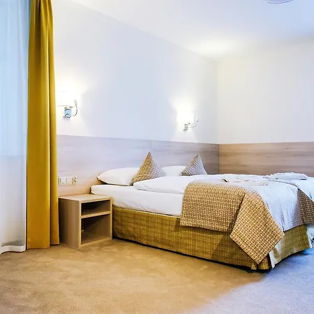 Hotel Odkrywców