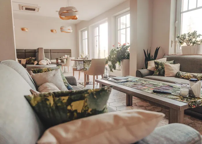 Odkrywcow 호텔 스클라르스카포렘바