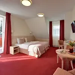 Odkrywców Hotel