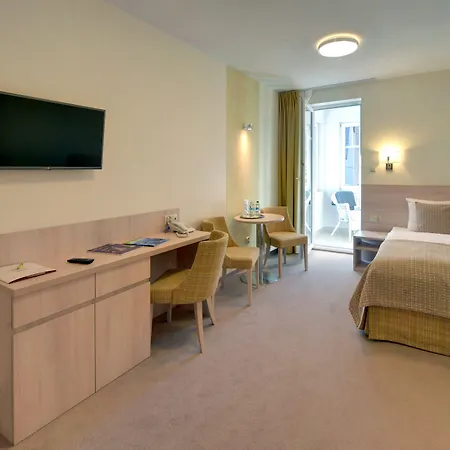 Otel Odkrywcow 3*