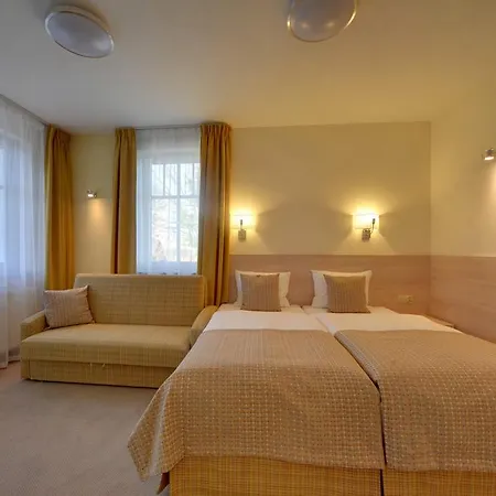Odkrywcow Hotel 3*